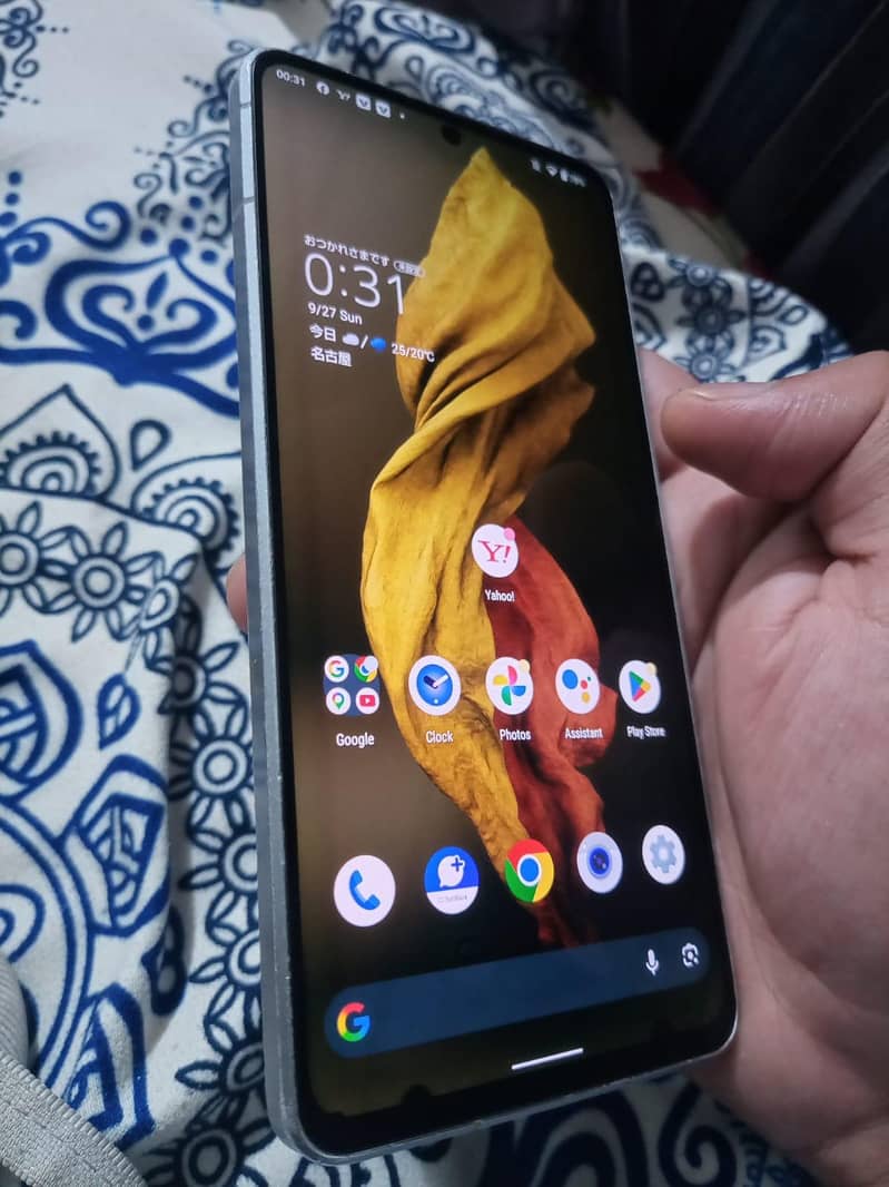 Sharp Aquos Sense7 1