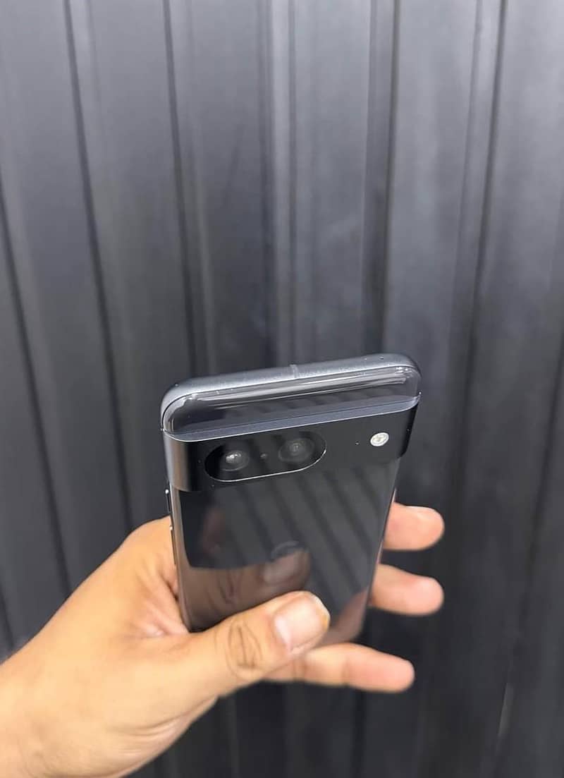 Google Pixel 8 3