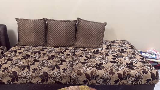 9/10 huge L shaped sofa