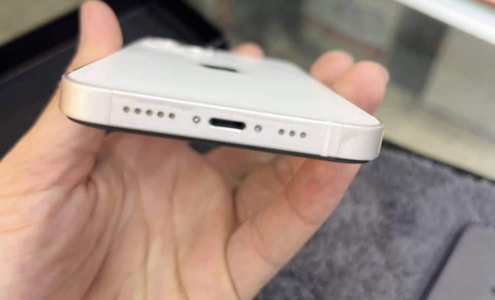 Apple iPhone 14 5