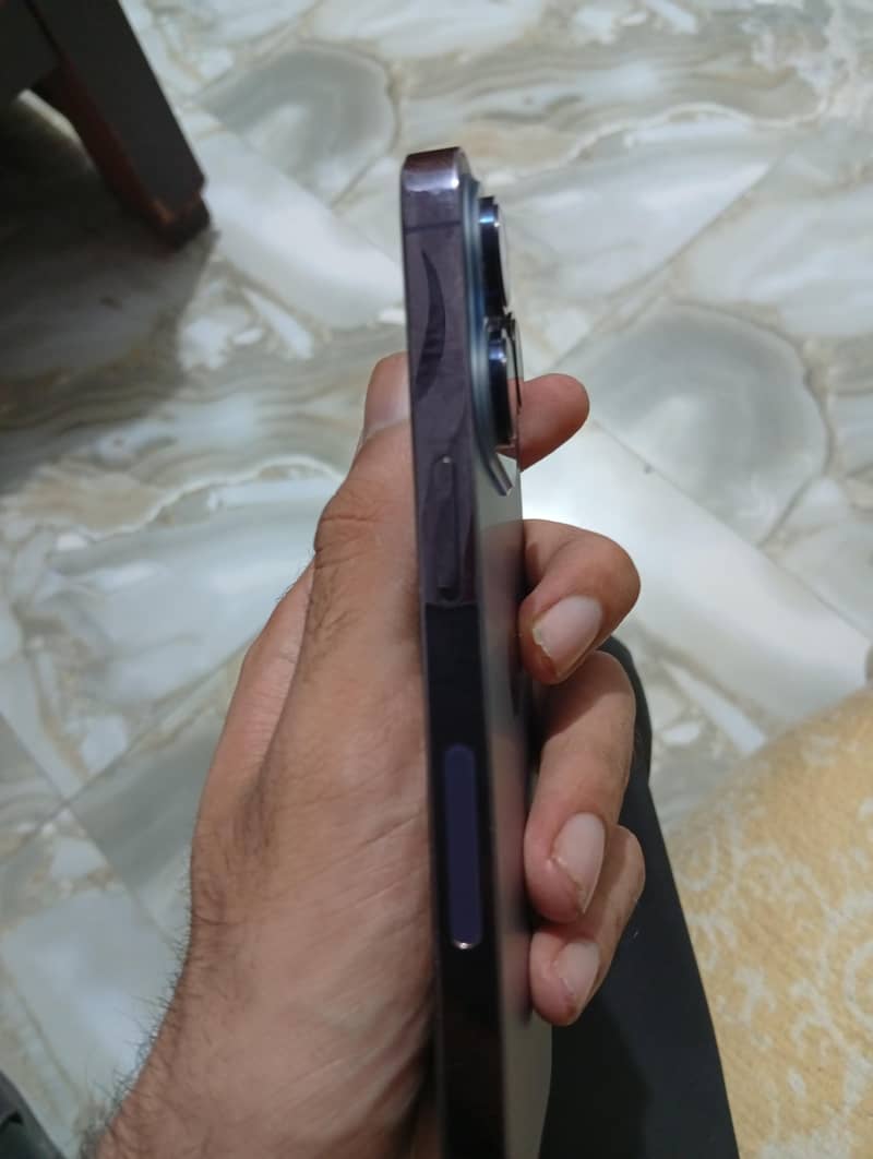 Apple iPhone 14 Pro 3