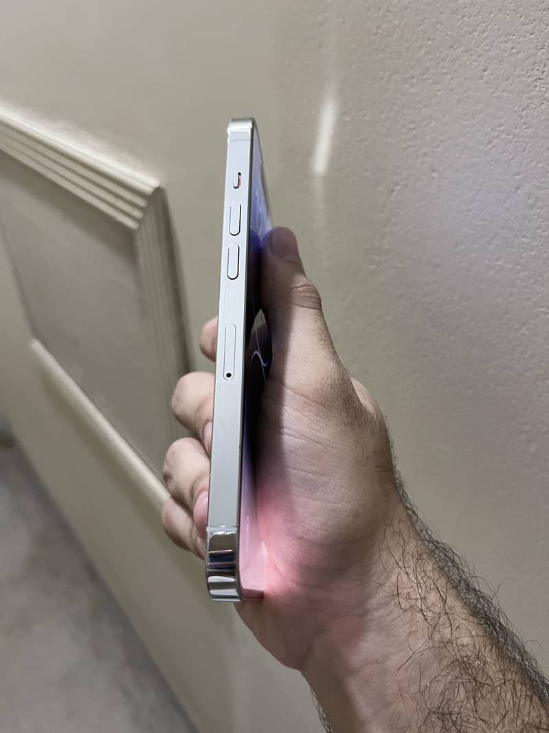 Apple iPhone 14 Pro 1