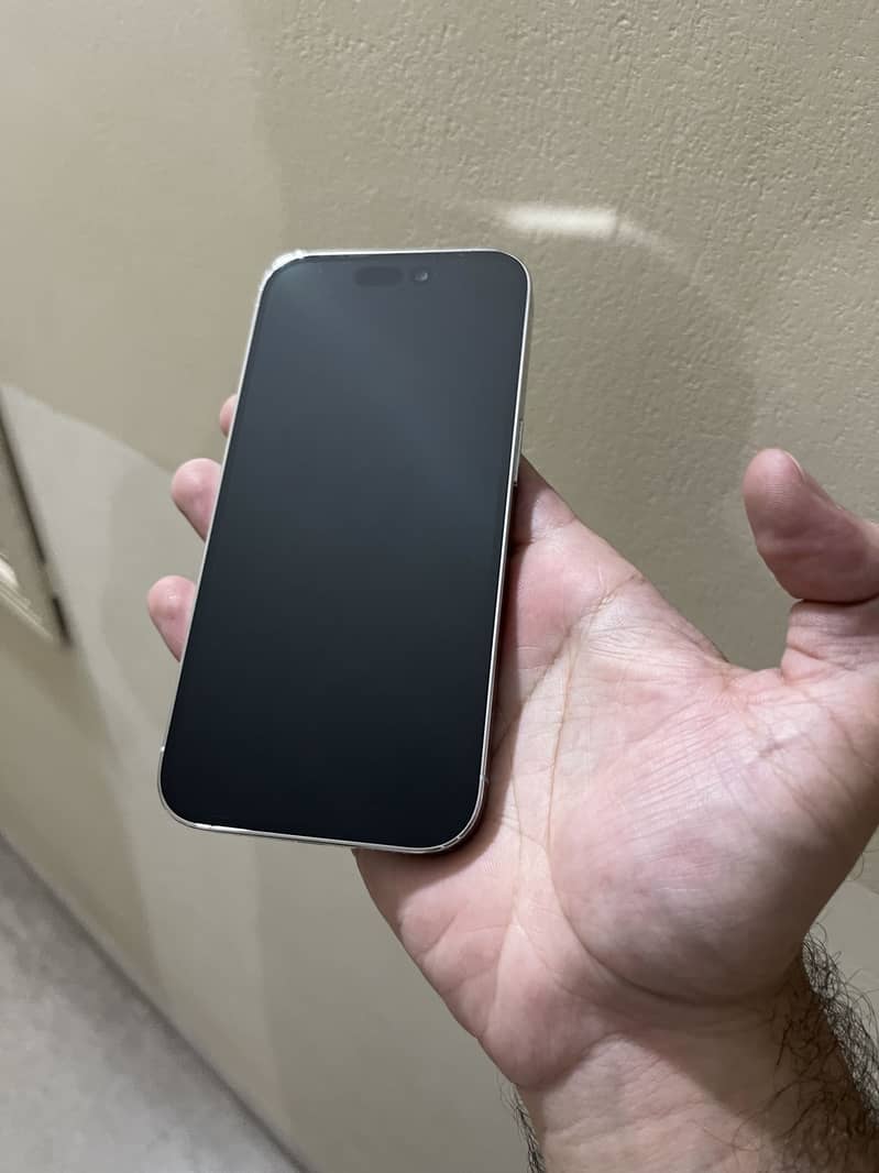 Apple iPhone 14 Pro 3