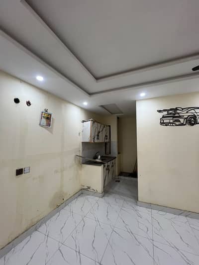 ONE BED APPARTMENT AVAILABLE FOR RENT