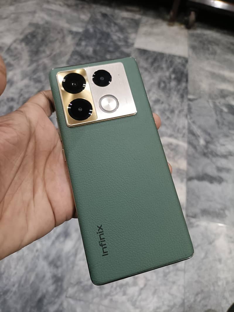 Infinix Note 40 Pro 3
