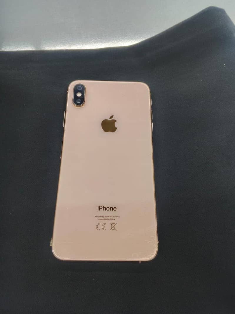 Apple iPhone XS Max 3