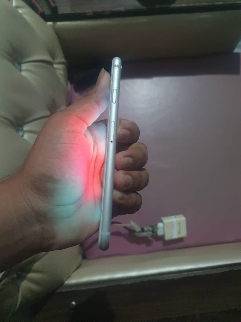 Apple iPhone 6 2
