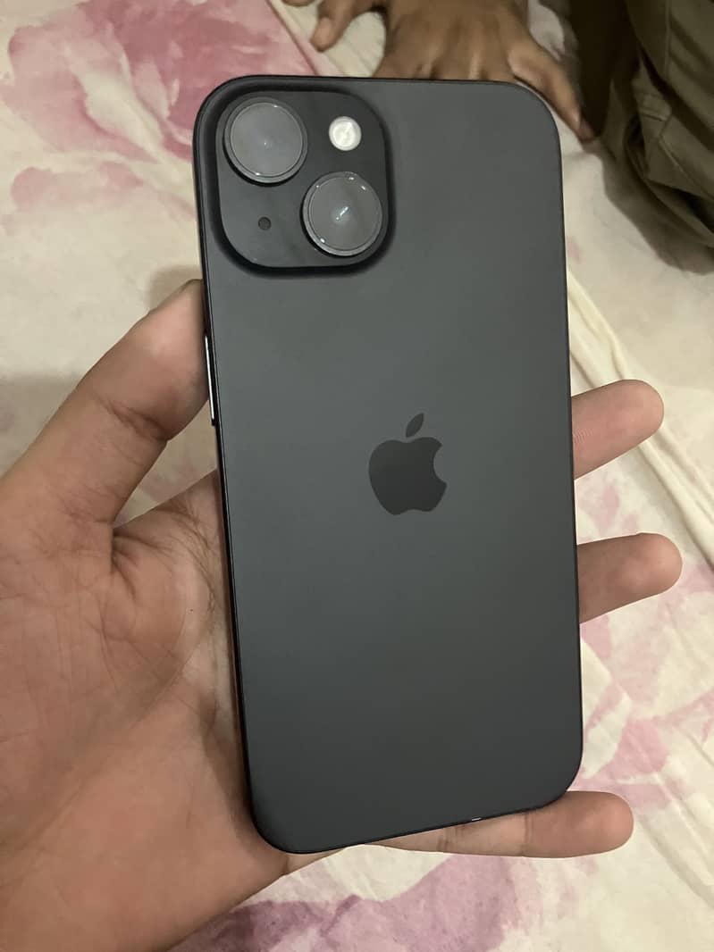 Apple iPhone 15 3