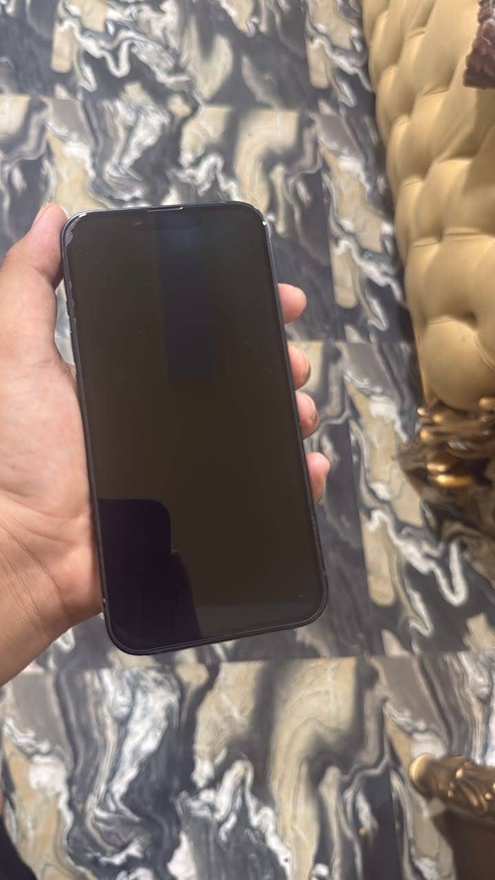 Apple iPhone 14 4