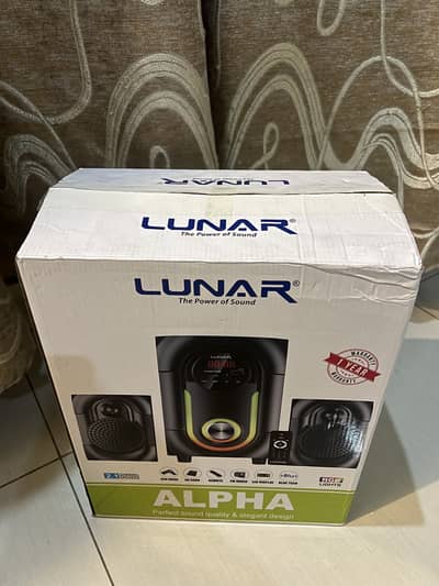 LUNAR - ALPHA - 2.1 SPEAKER SYSTEM WITH BLUETOOTH, USB & REMOTE