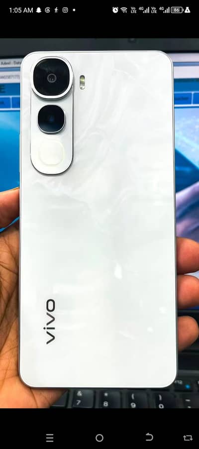 Vivo Y400