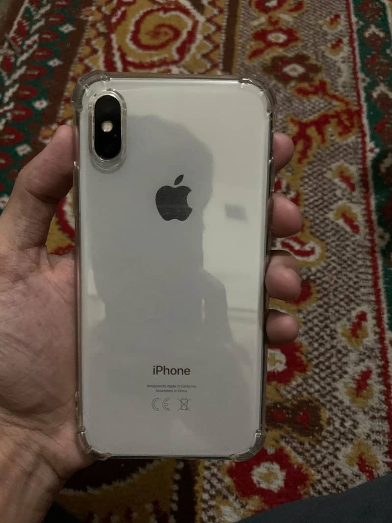 Apple iPhone X 4