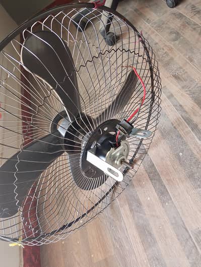 Bracket Fan