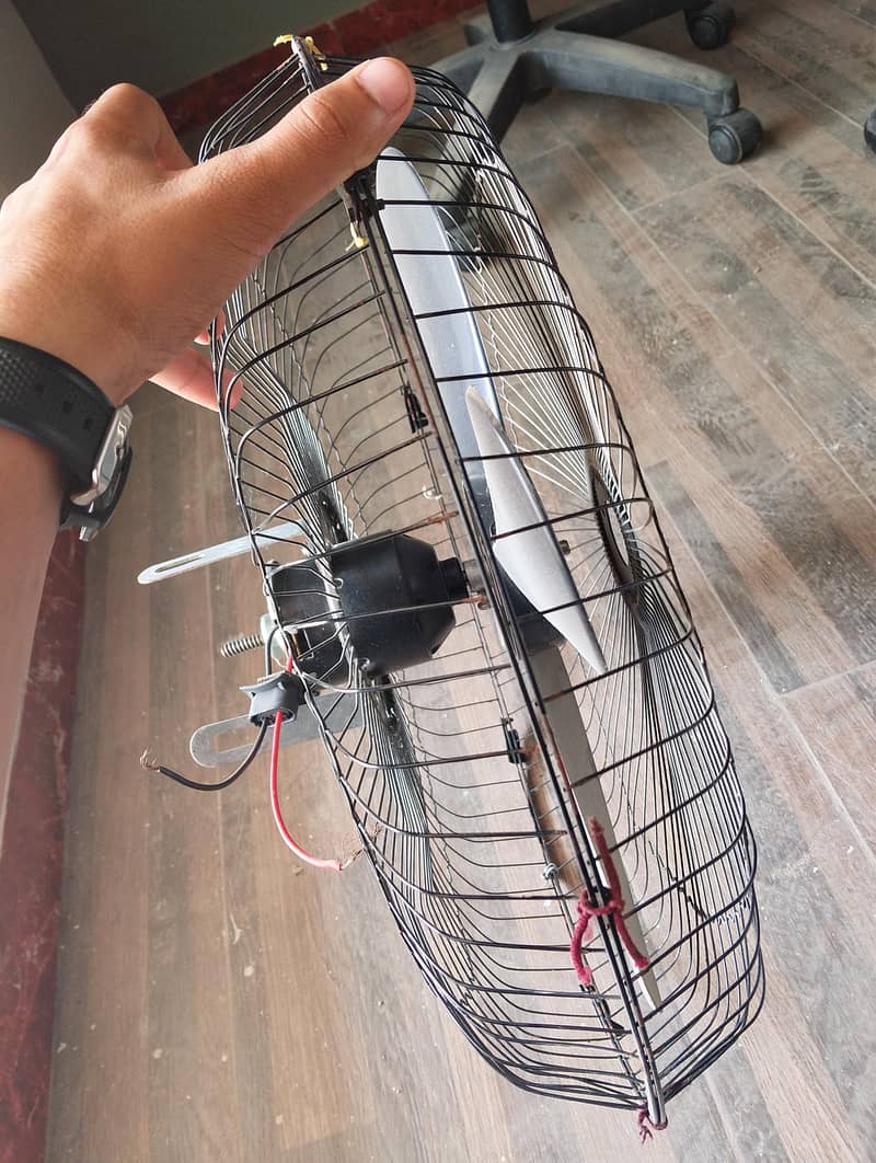 Bracket Fan 1