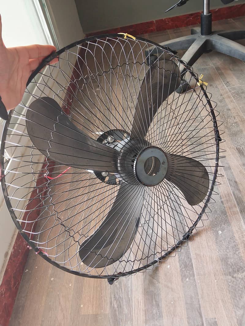 Bracket Fan 2