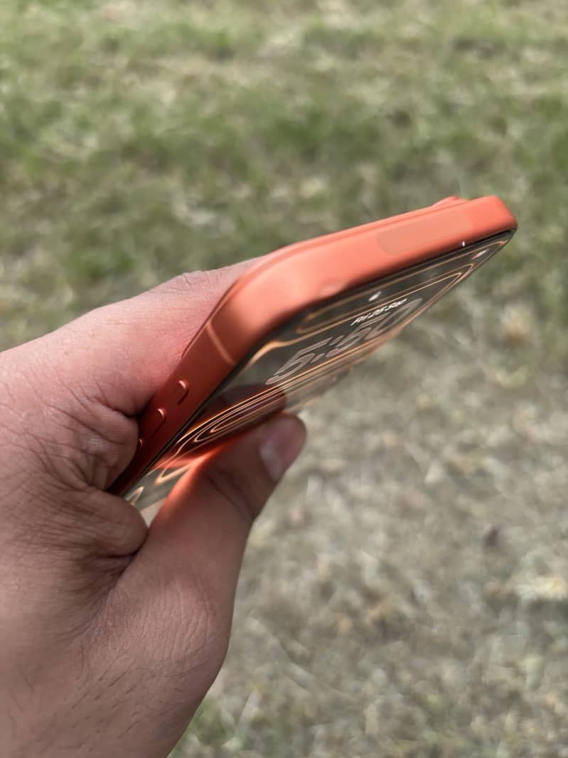 Apple iPhone 17 Pro Max 3