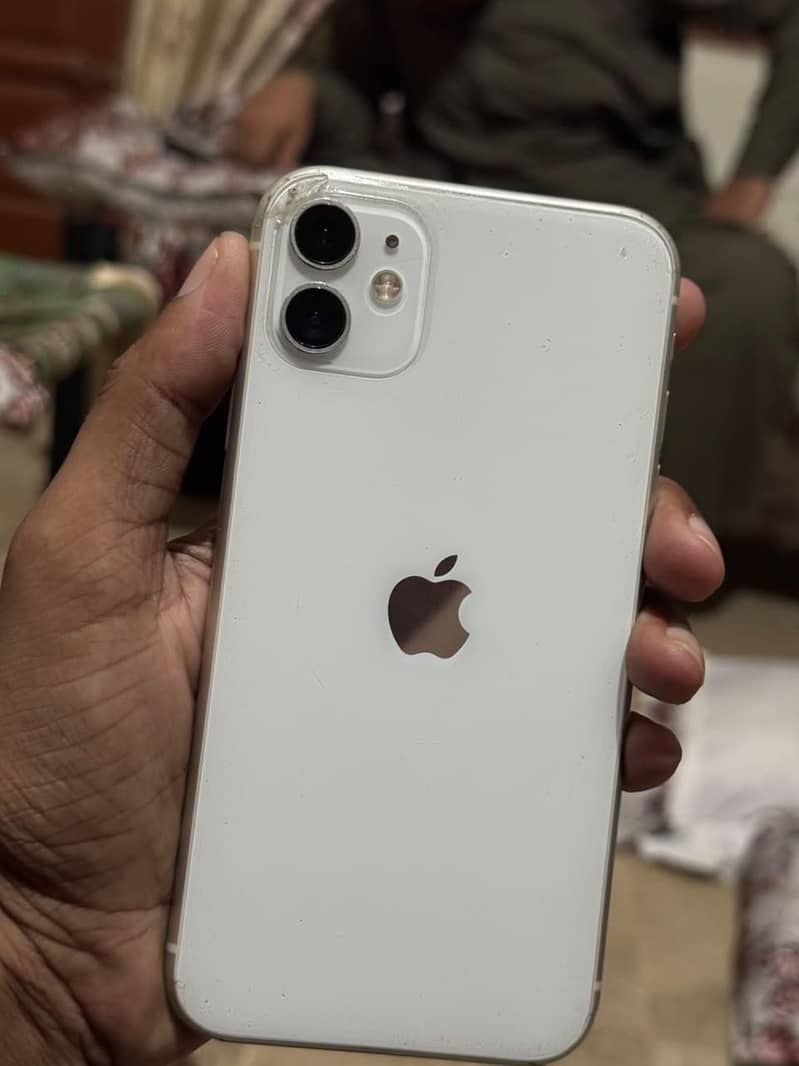 Apple iPhone 11 0