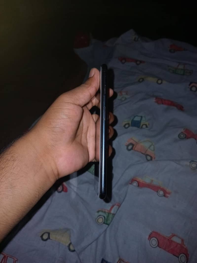 Apple iPhone 7 Plus 1