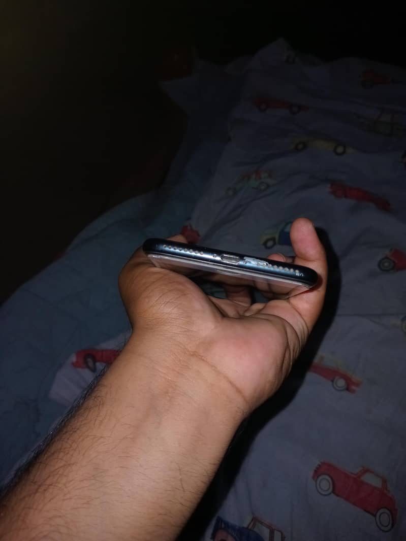 Apple iPhone 7 Plus 2