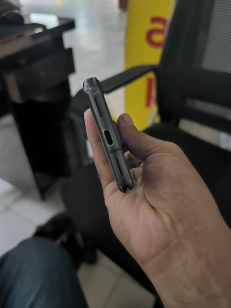 Google Pixel 8 3