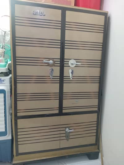 total new condition 2 door wordrob