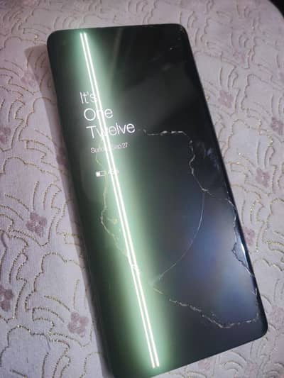 One Plus 8 glass cracked