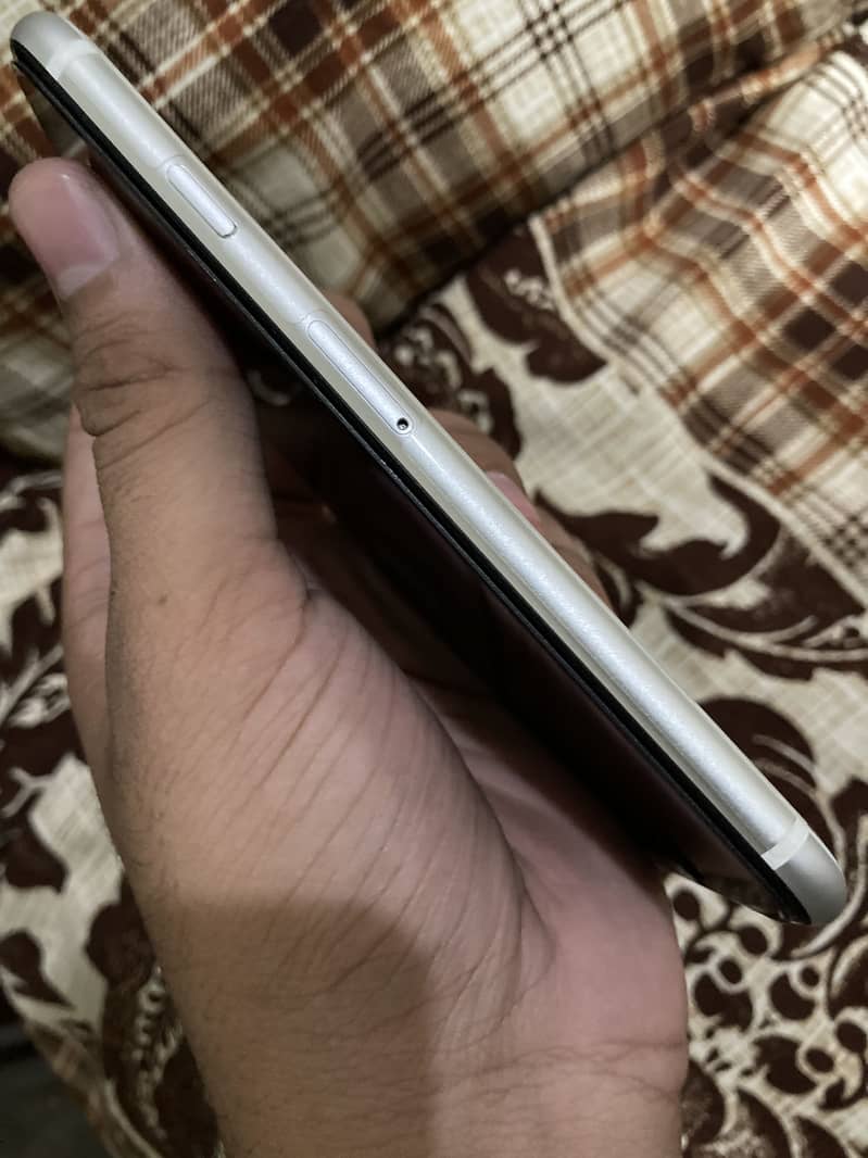 Apple iPhone SE 2