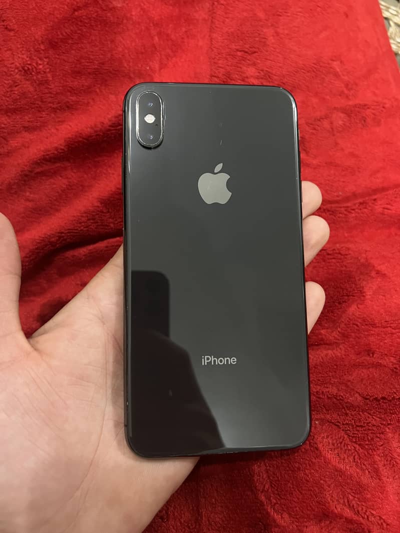 Apple iPhone XS Max 0