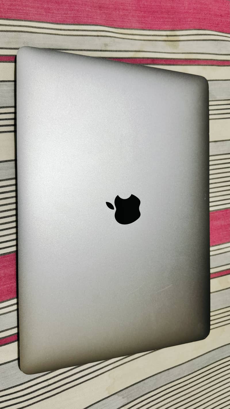 Macbook pro 13 touchbar 0