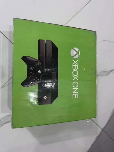 xbox one 10/10 condition with original controller and supply
