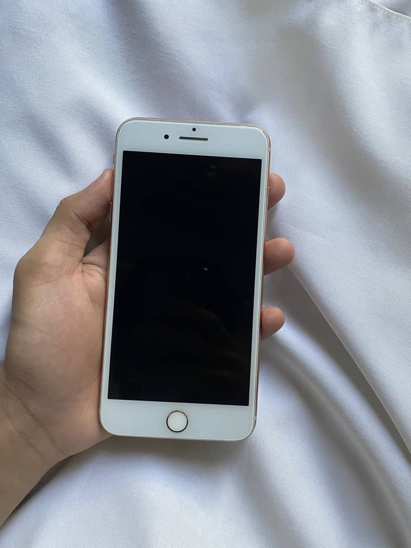 Apple iPhone 8 Plus 2