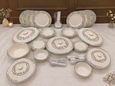 AVENT Supreme Melamine Dinner Set – Best Quality & Elegant Design