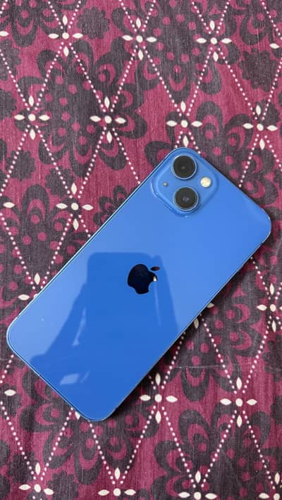 Apple iPhone 13