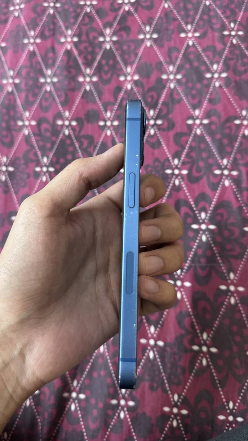 Apple iPhone 13 1