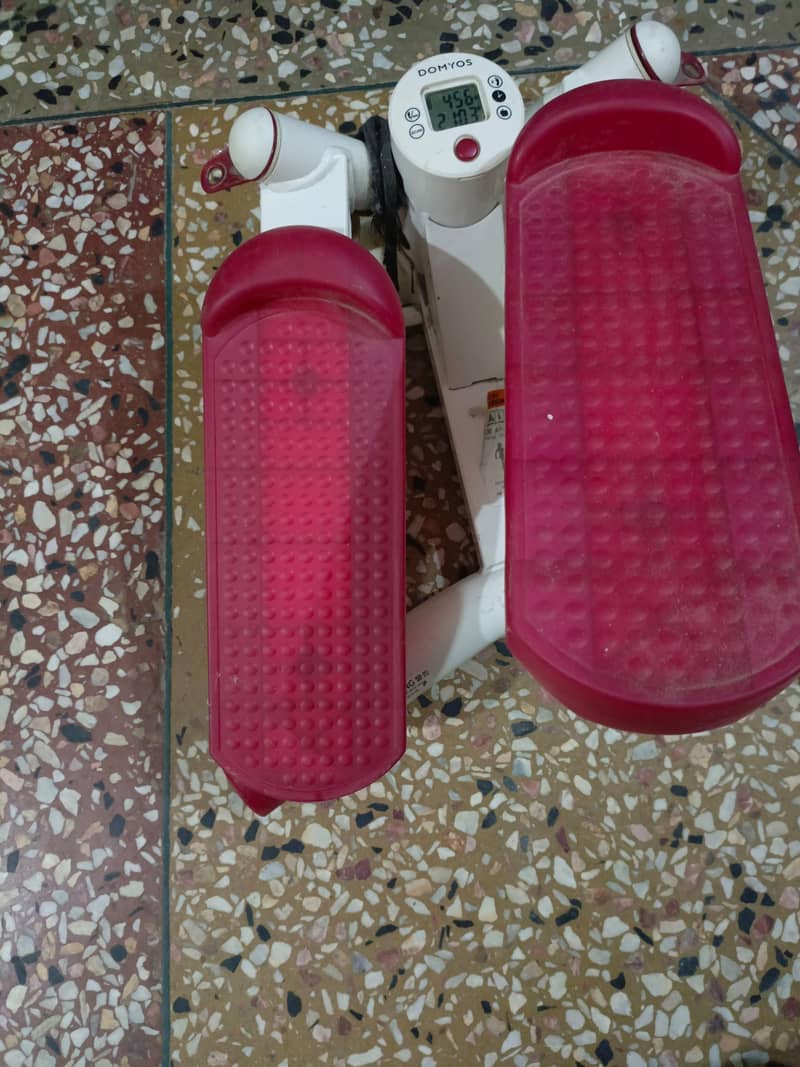 Domyos Mini Stepper / Stair Stepper Machine 1