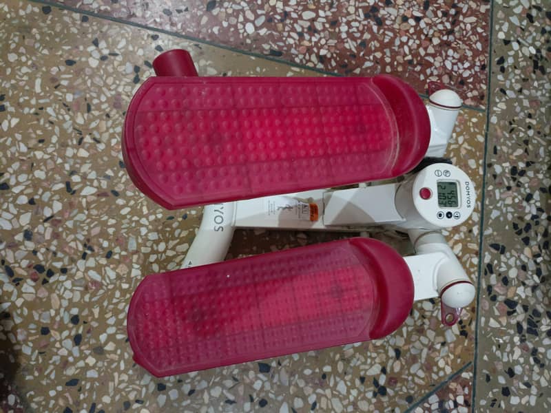 Domyos Mini Stepper / Stair Stepper Machine 2