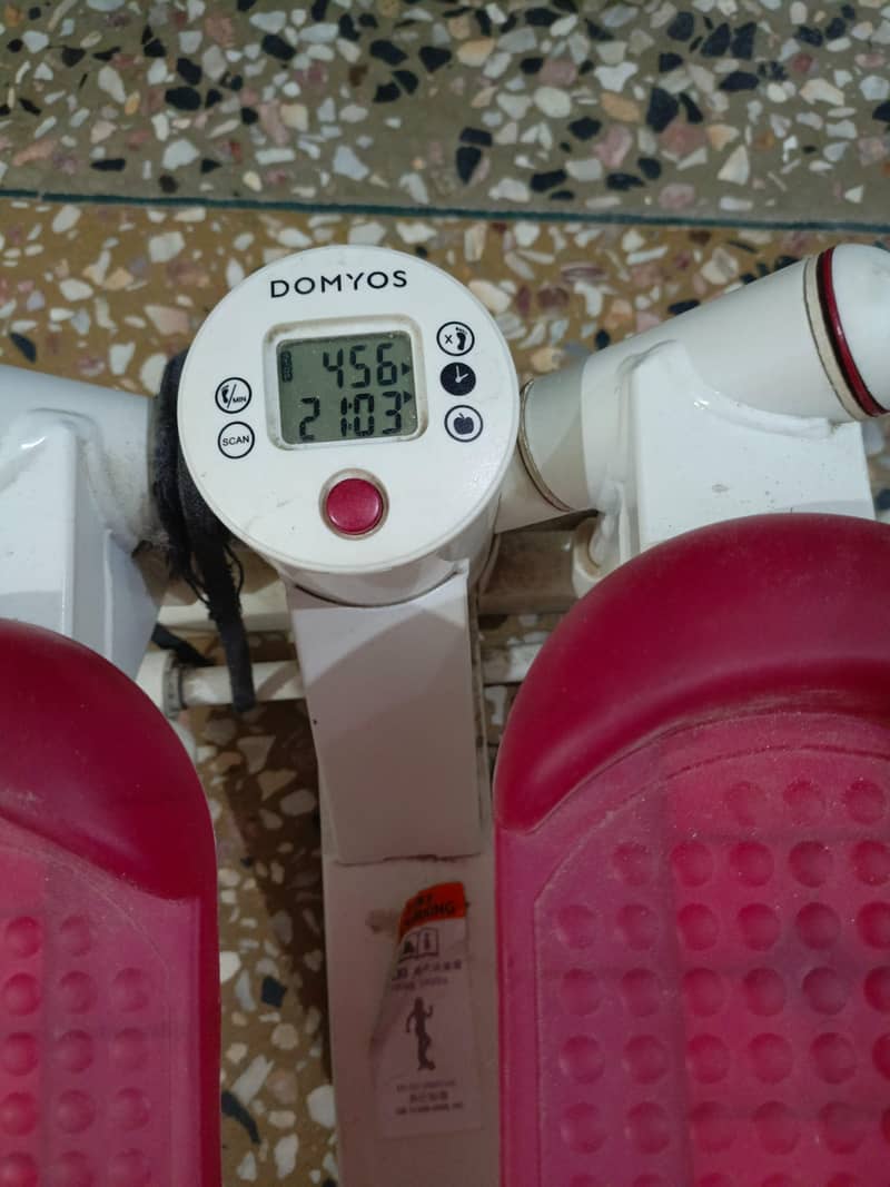 Domyos Mini Stepper / Stair Stepper Machine 3