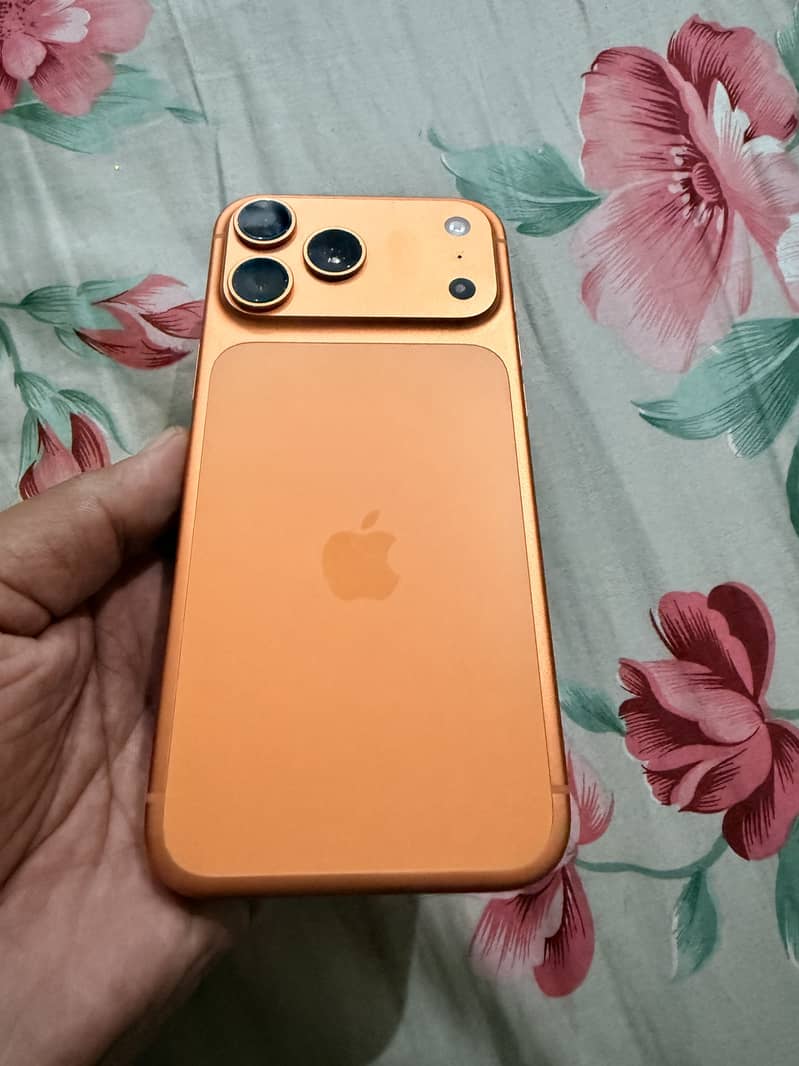 Apple iPhone 17 Pro Max 1