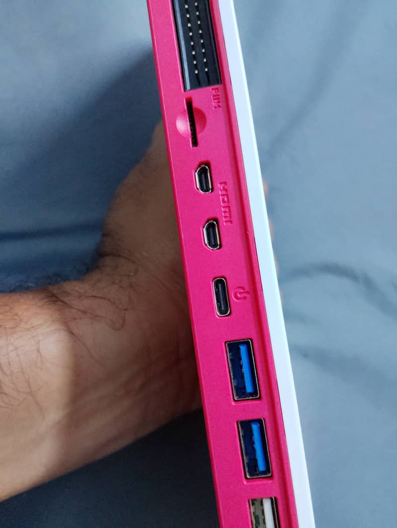 Raspberry Pi 400  Computer– 4GB RAM 5