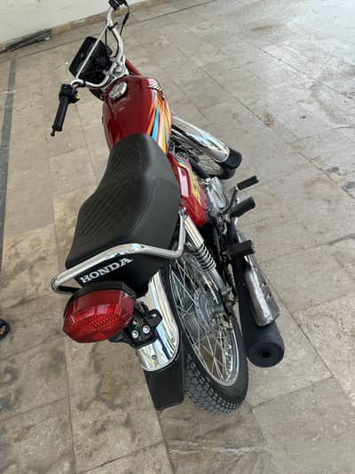 Honda 125 2026 sticks