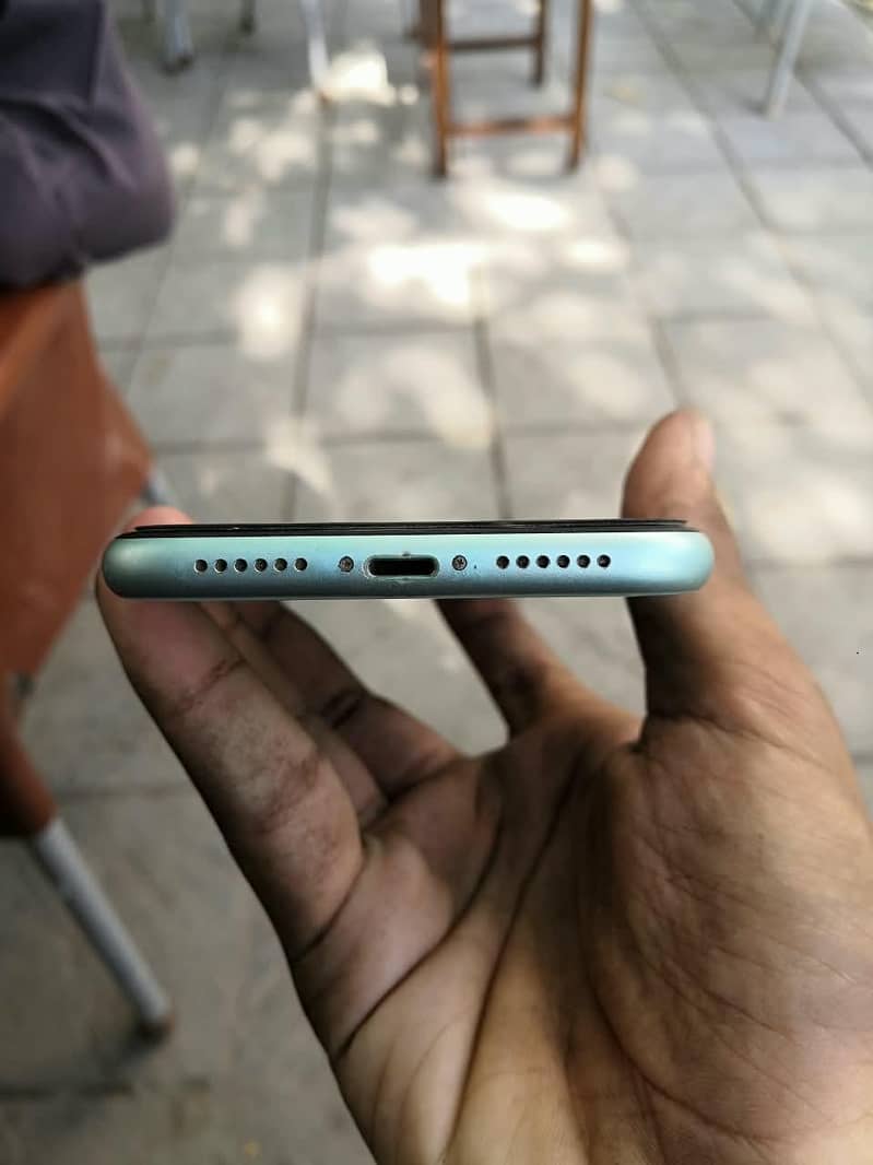Apple iPhone 11 2