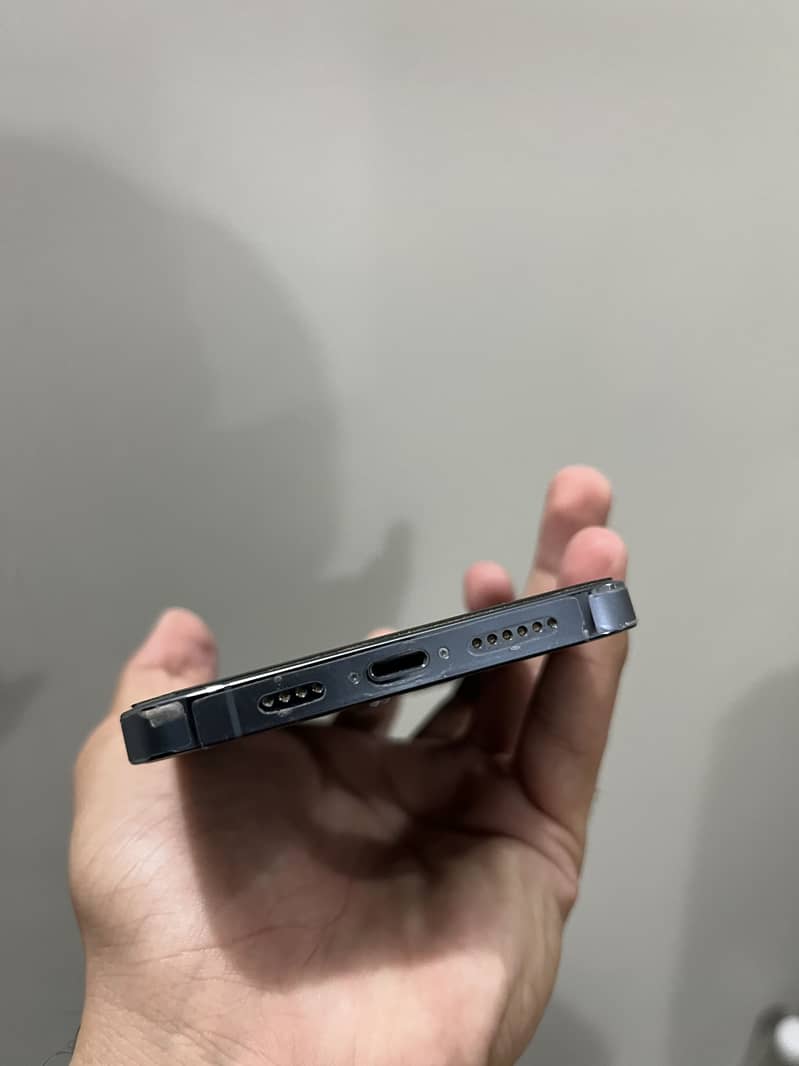 Apple iPhone 13 Pro Max 3