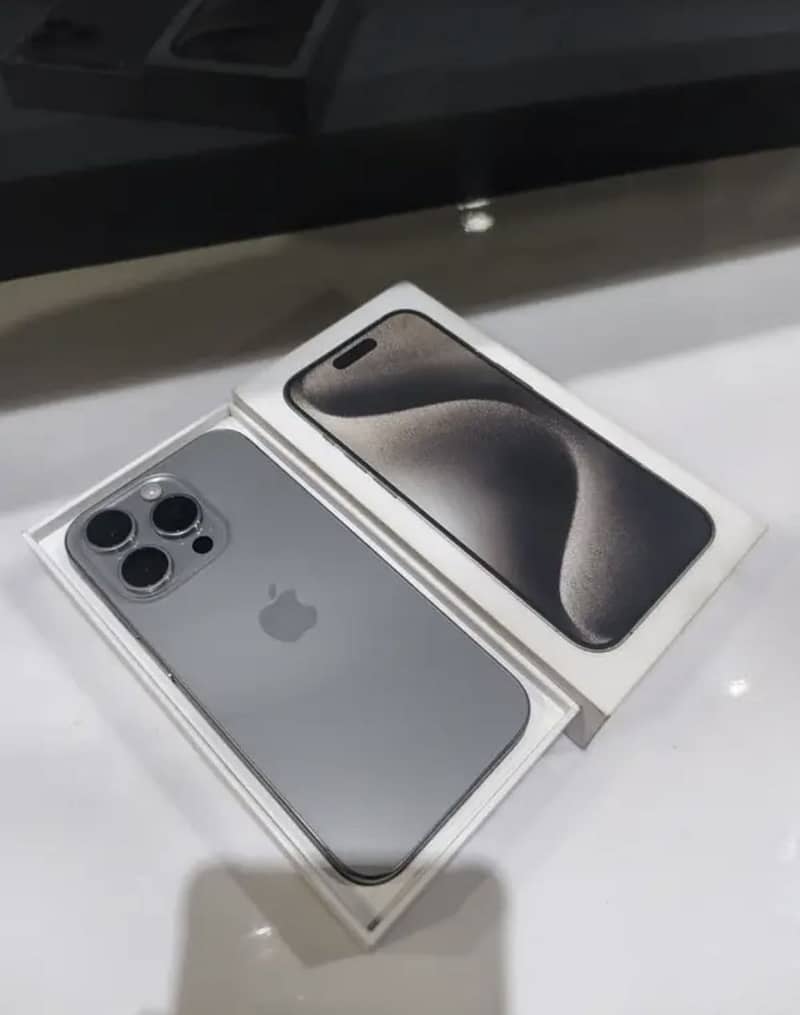 Apple iPhone 15 Pro 2