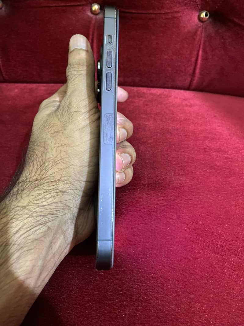 Apple iPhone 14 Pro Max 1