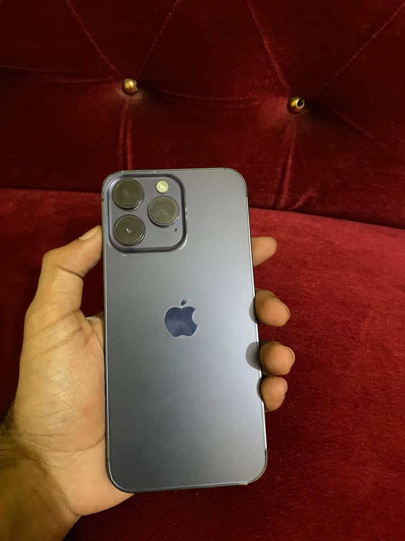 Apple iPhone 14 Pro Max 4