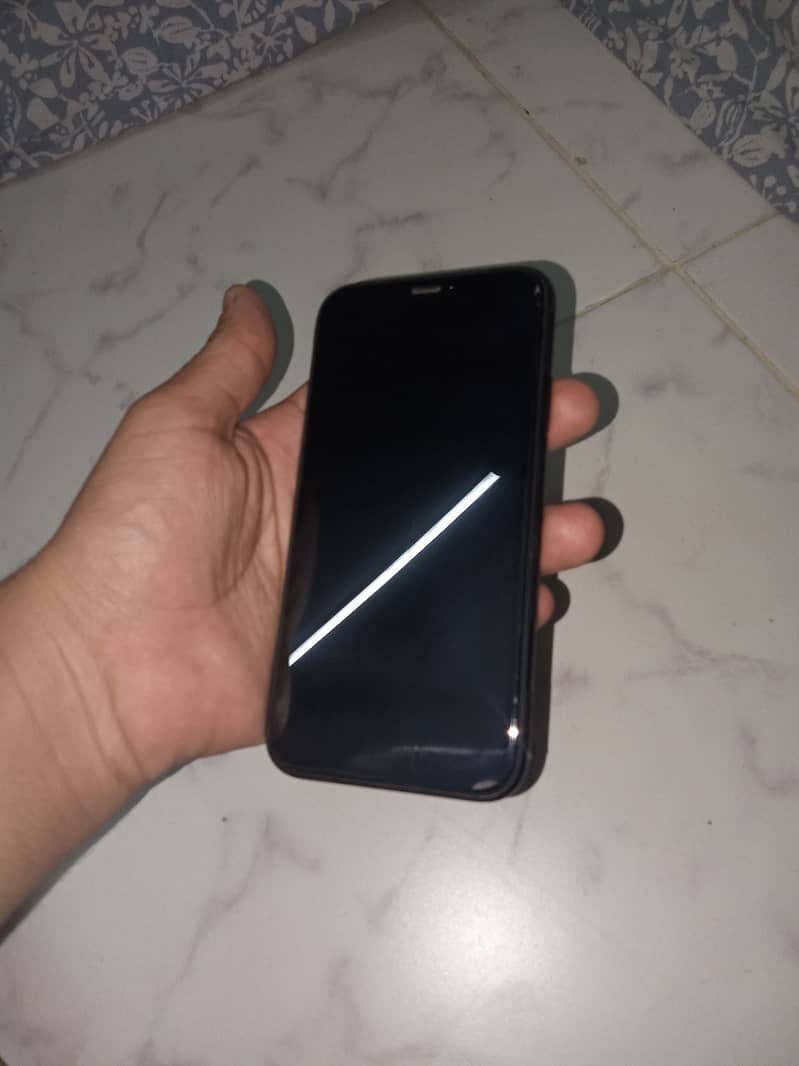 Apple iPhone XR 1