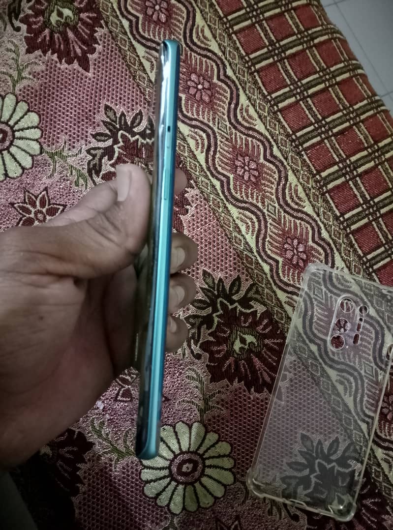 One Plus 8 Pro 4