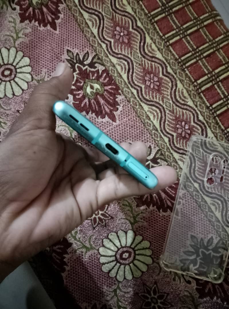 One Plus 8 Pro 5