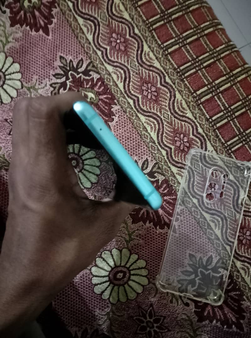 One Plus 8 Pro 6