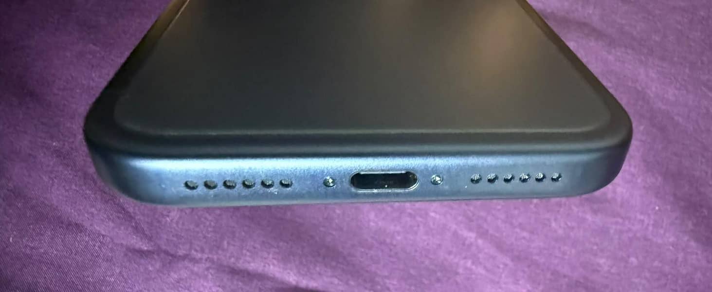 Apple iPhone 17 Pro Max 2
